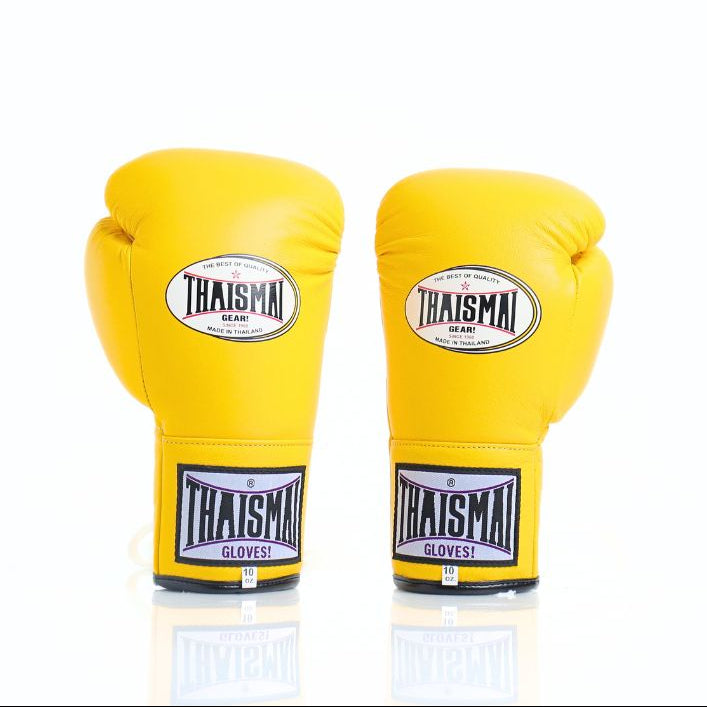 ThaiSmai BG121 lace-up boxing gloves in bright yellow leather with classic lace closure, reinforced multi-layer padding and secure wrist support for boxing and Muay Thai training on a white background