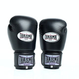 THAISMAI BG124 Muay Thai boxing gloves in black leather with reinforced multi-layer padding, secure hook-and-loop wrist closure and Thaismai branding on a white background