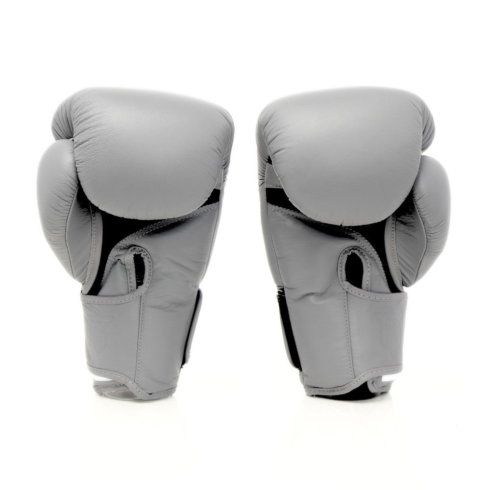 Top King TKBGSA Super Air boxing gloves with lightweight ventilated construction, multi-layer impact padding, ergonomic fist shape and secure hook-and-loop wrist closure for boxing and Muay Thai training on a white background