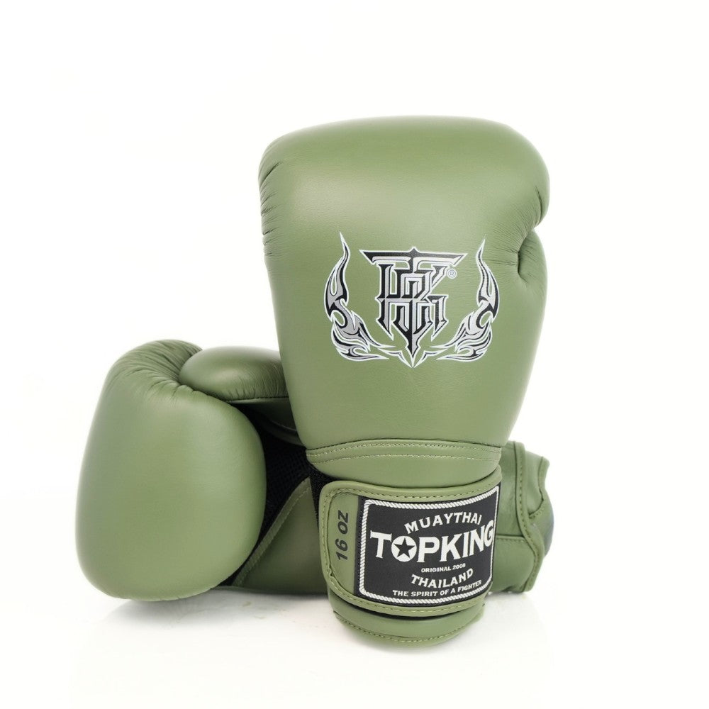 Top King TKBGSA Super Air boxing gloves with lightweight ventilated construction, multi-layer impact padding, ergonomic fist shape and secure hook-and-loop wrist closure for boxing and Muay Thai training on a white background